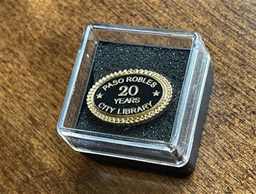 Custom Oval Lapel Pin